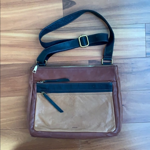 Fossil Handbags - Fossil leather messenger bag